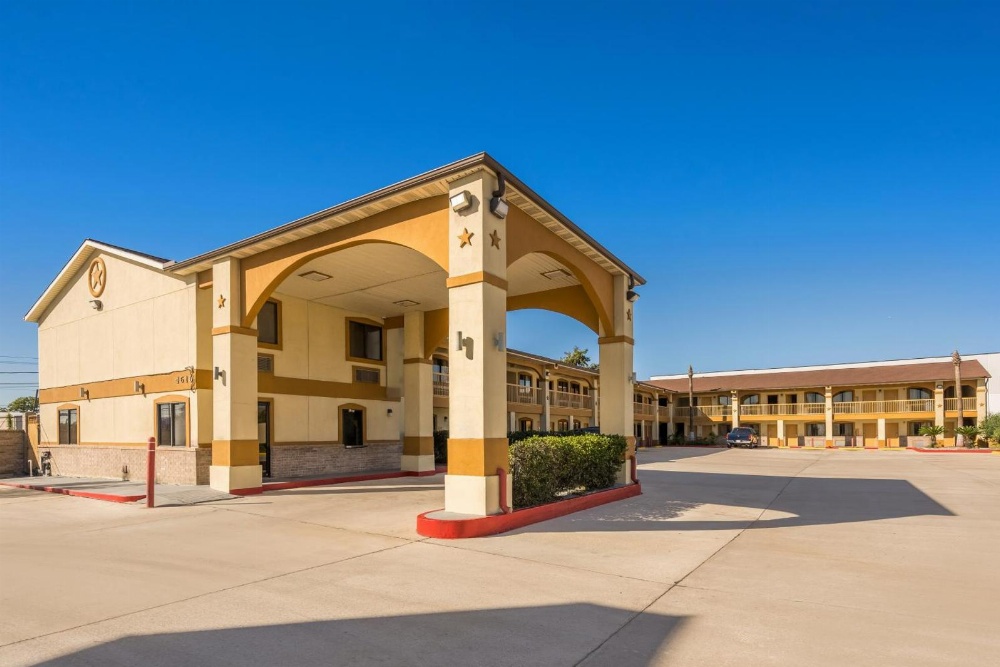 Americas Best Value Inn I-45 / Loop 610 Main image