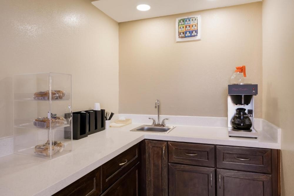 Americas Best Value Inn I-45 / Loop 610